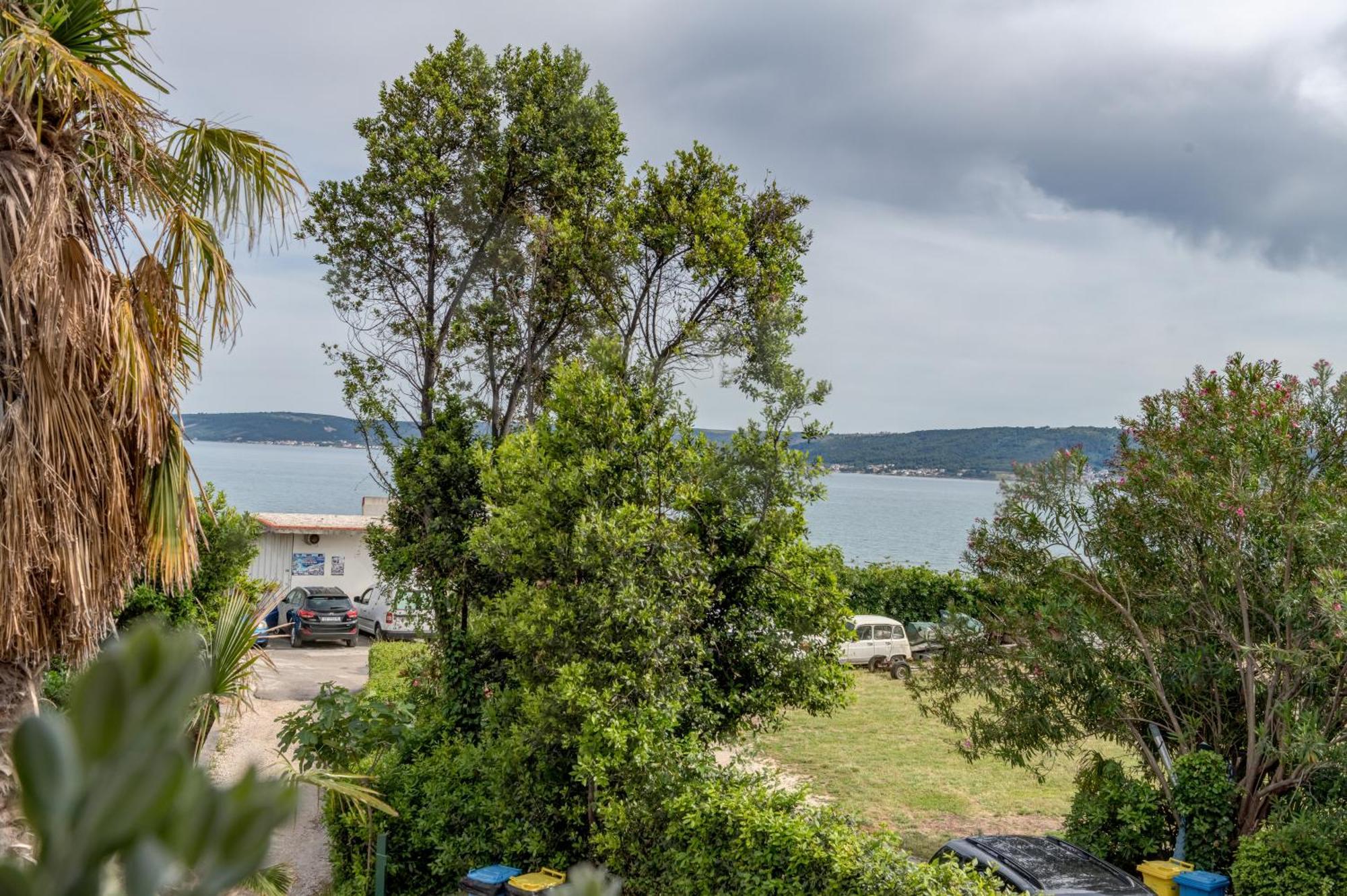 Beach Residence Parat Kastela Exterior photo